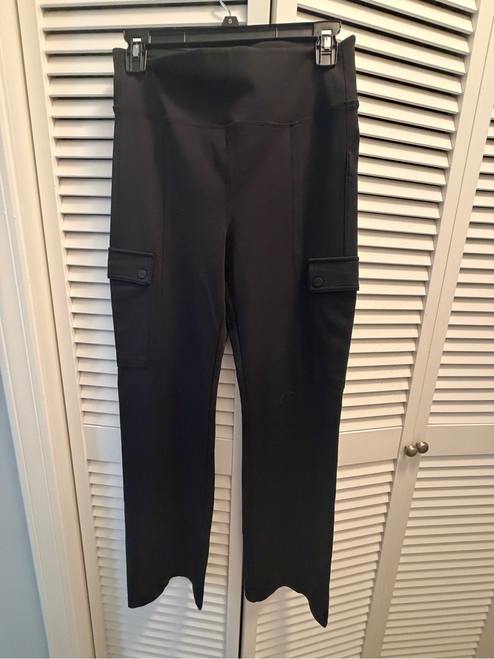 Athleta Black High-Waist Cargo Ponte Leggings